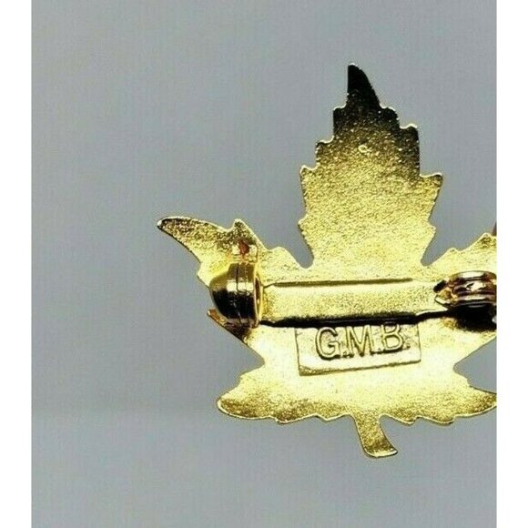 Niagara Falls G.M.B Leaf Pin - Collectible Souvenir Pin - Picture 5 of 9